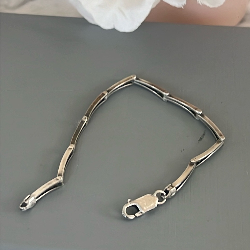 Sterling Silver Linked Women's Bracelet - Silver